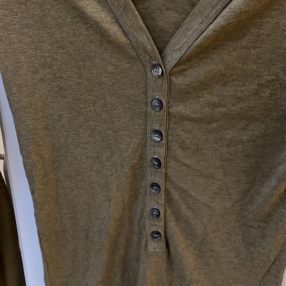 Michael Stars long sleeve henley - Picture 5 of 5